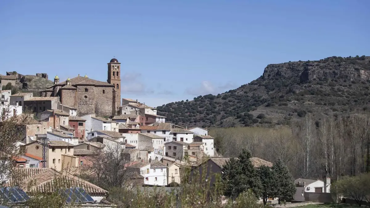 vista de calcena escalada en calcena