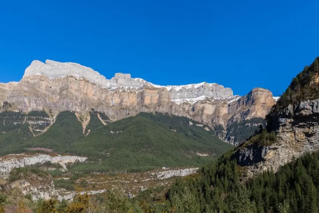 el tozal del mallo actividades y aventura en Ordesa