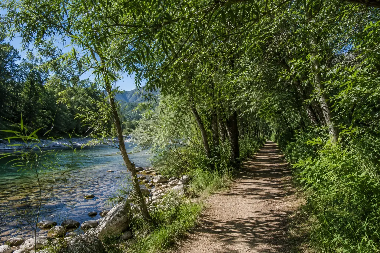 rutas con sombra y pozas en Ainsa